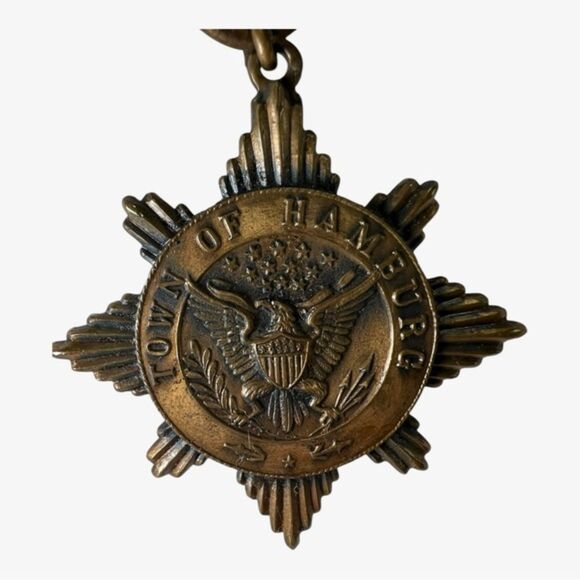 1917 Victory Medal – Town of Hamburg, NY – Local War Service Award by C.H. Co. - Picture 6 of 11